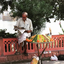 Snacks vendor by Jal Mahal, Jaipur, India.